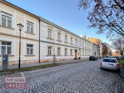 Pronájem Byt 1+kk, Kroměříž